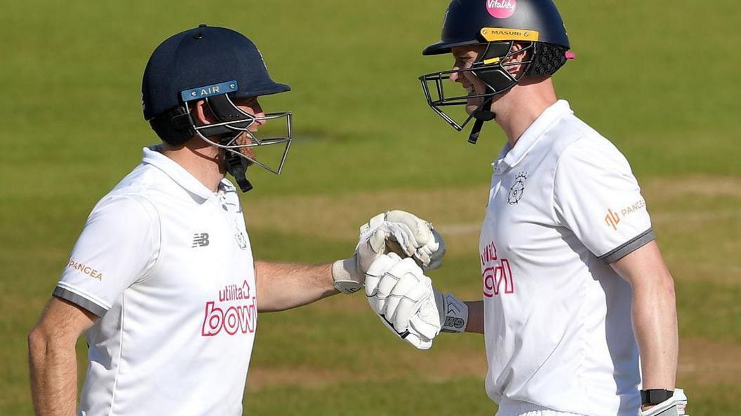 Cricket county championship online