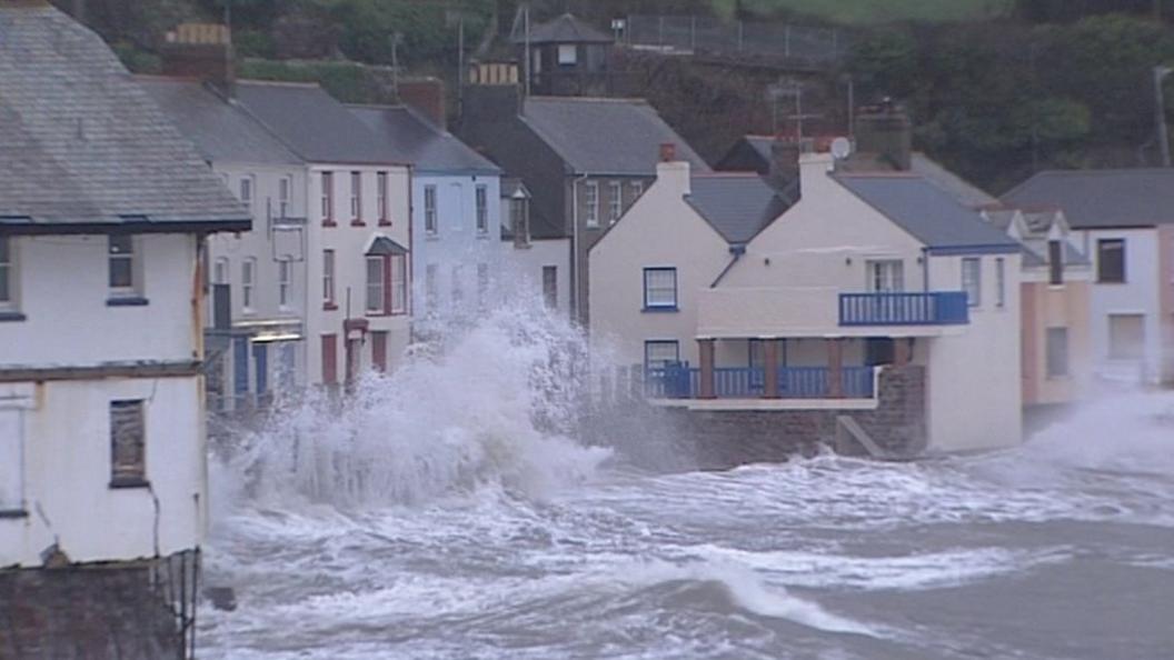 Kingsand storm, Feb 2014