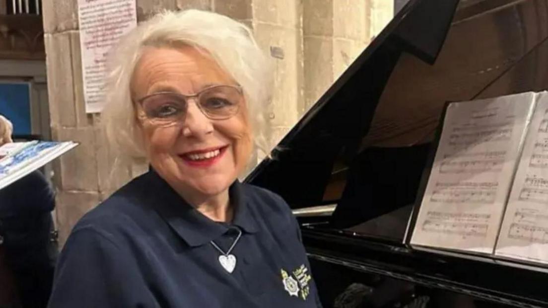 Annette Bryn Parri