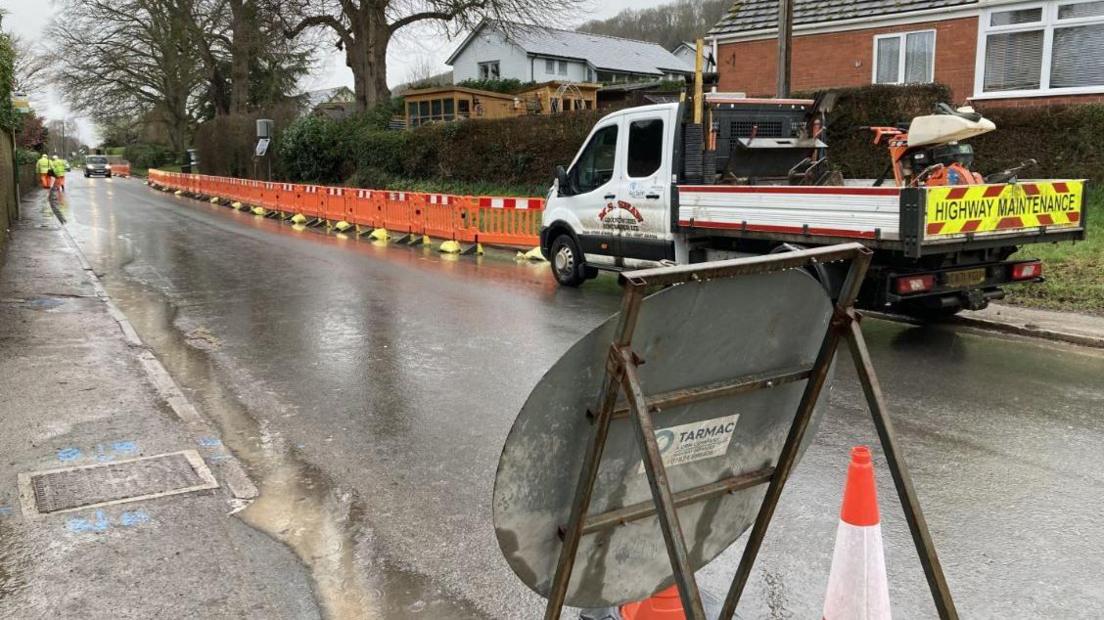 Roadworks on the B4224