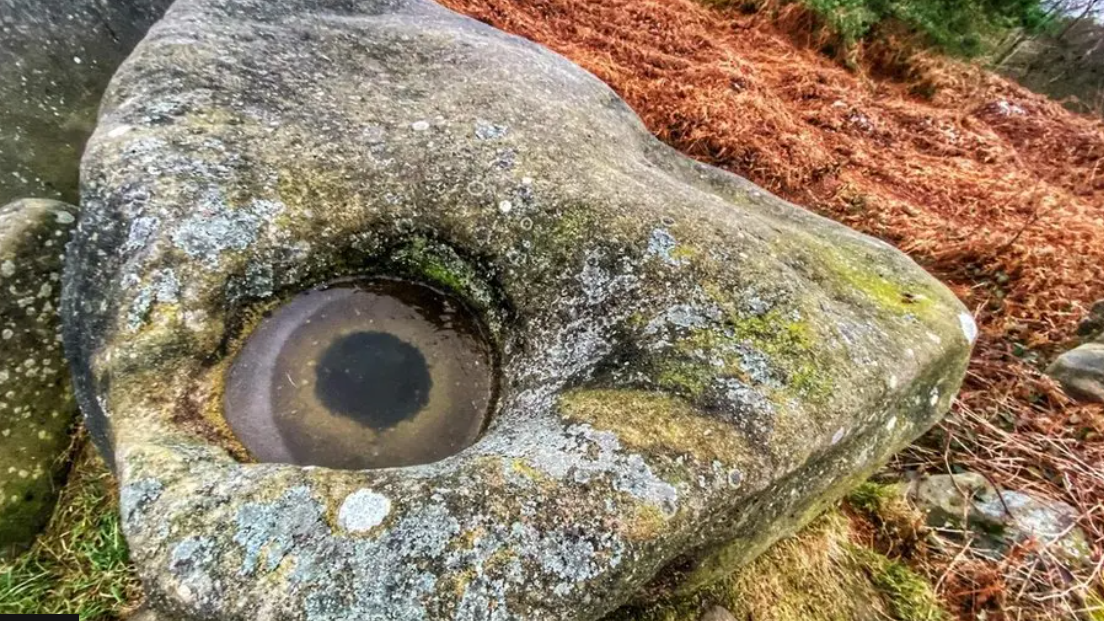 A frozen puddle that looks like a giant fish eye 