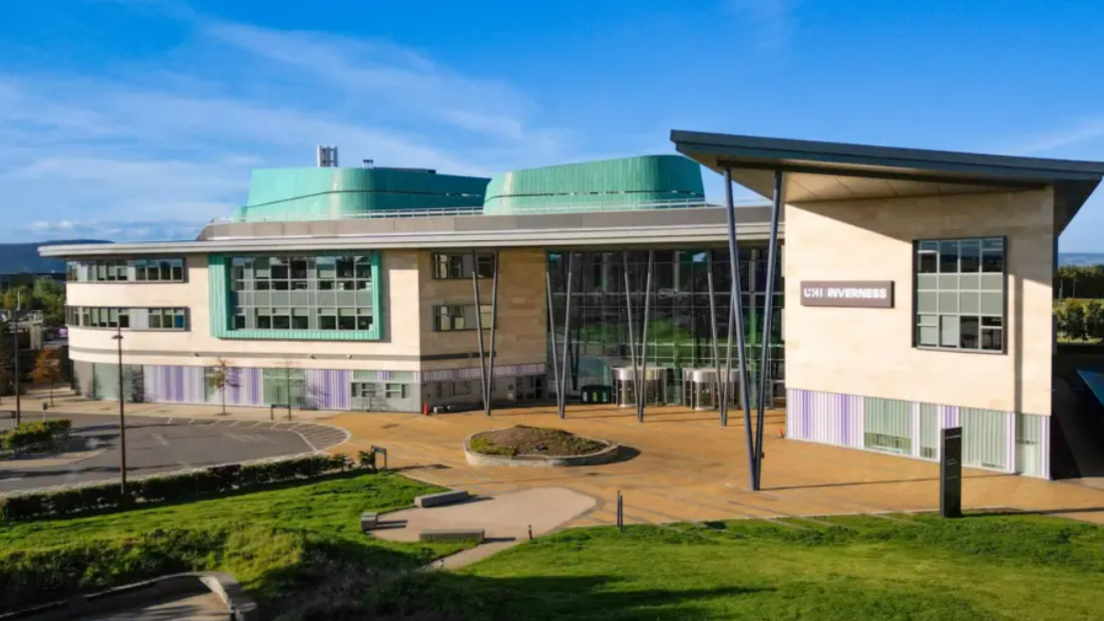 Campas oilthighe anns a' ghrèin