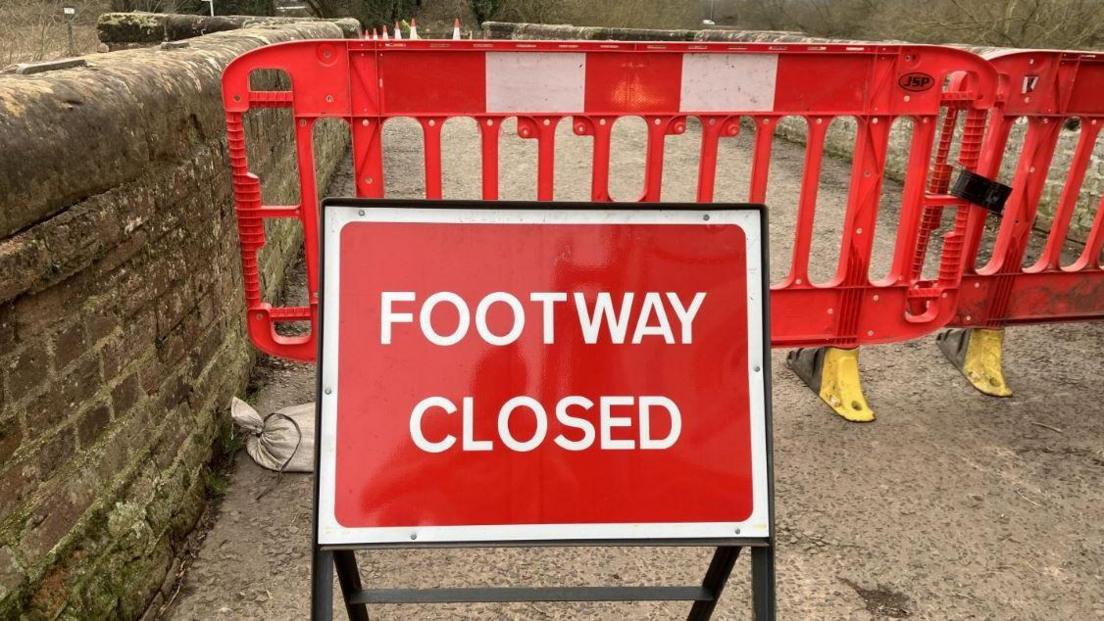 Old Powick Bridge closed