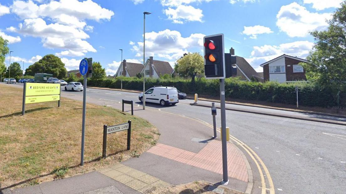 Manton Lane into Brickhill Drive, Bedford