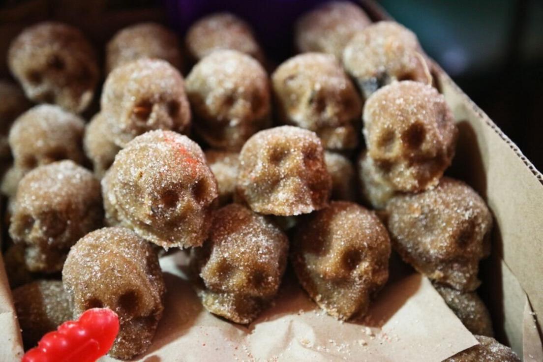 Tamarind and sugar-coated skulls sold in Toluca