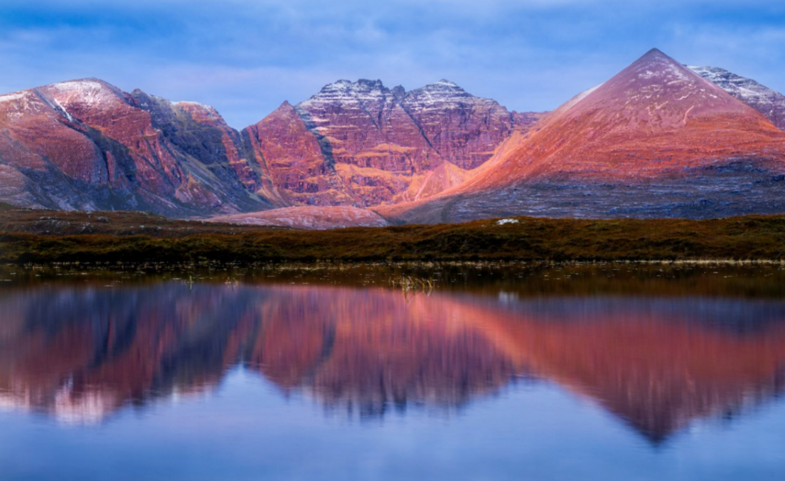 An Teallach aig èirigh na grèine 