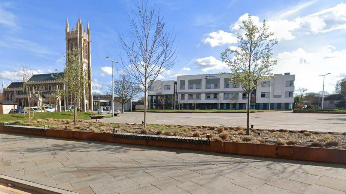 Queen Elizabeth Memorial Gardens in Scunthorpe