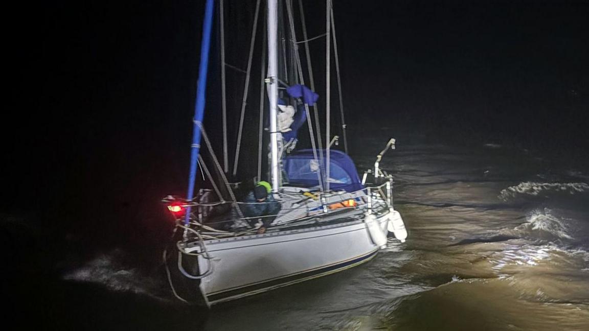 yacht rescue