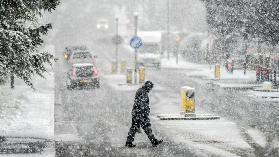 Snow falling in Knaresborough