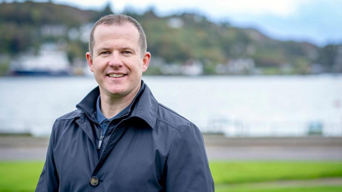 Àrd-oifigear a' Chomuinn Ghàidhealaich, Seumas Greumach