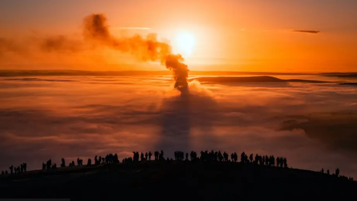 An image of cloud inversions from the top of Mam Tor in Derbyshire