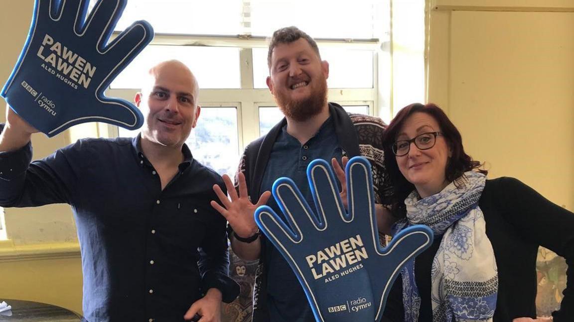 Aled Hughes, Siôn Tomos Owen a Nerys Bowen