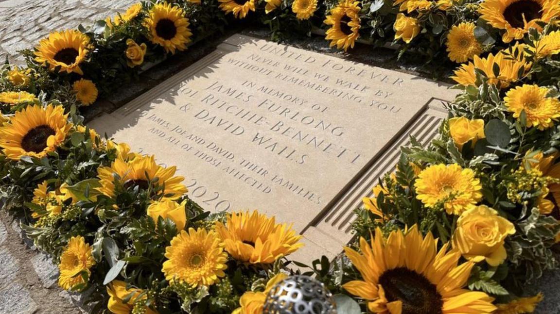 Memorial to Forbury Gardens victims