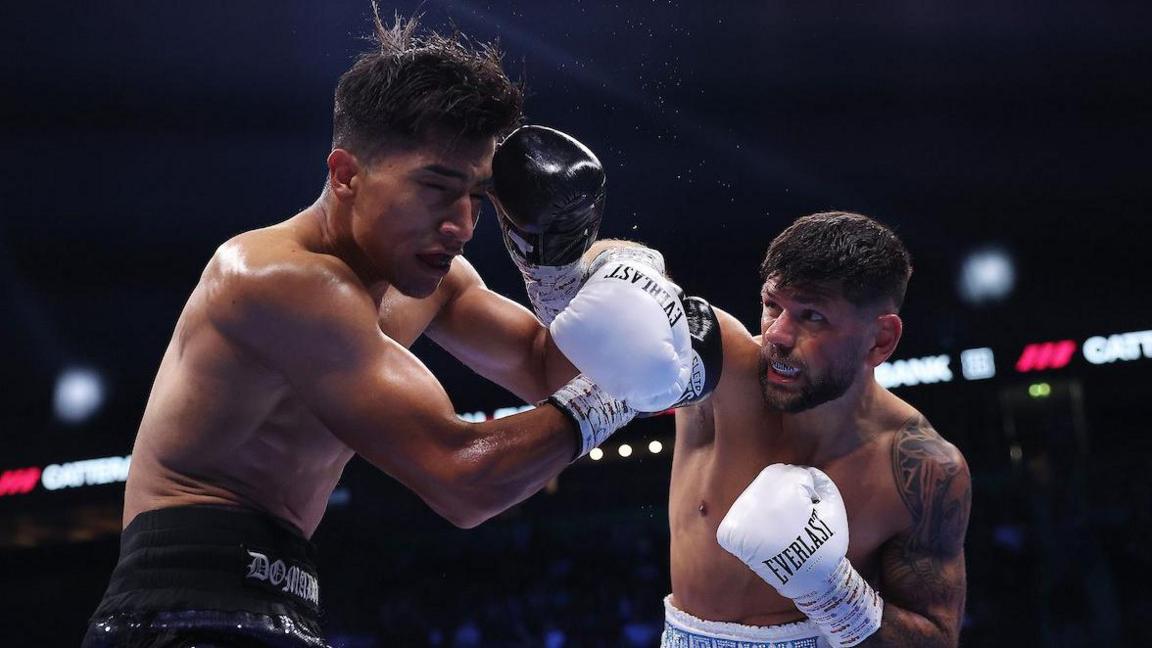 Joe Cordina lands a right hand against Jaret Gonzalez Quiroz