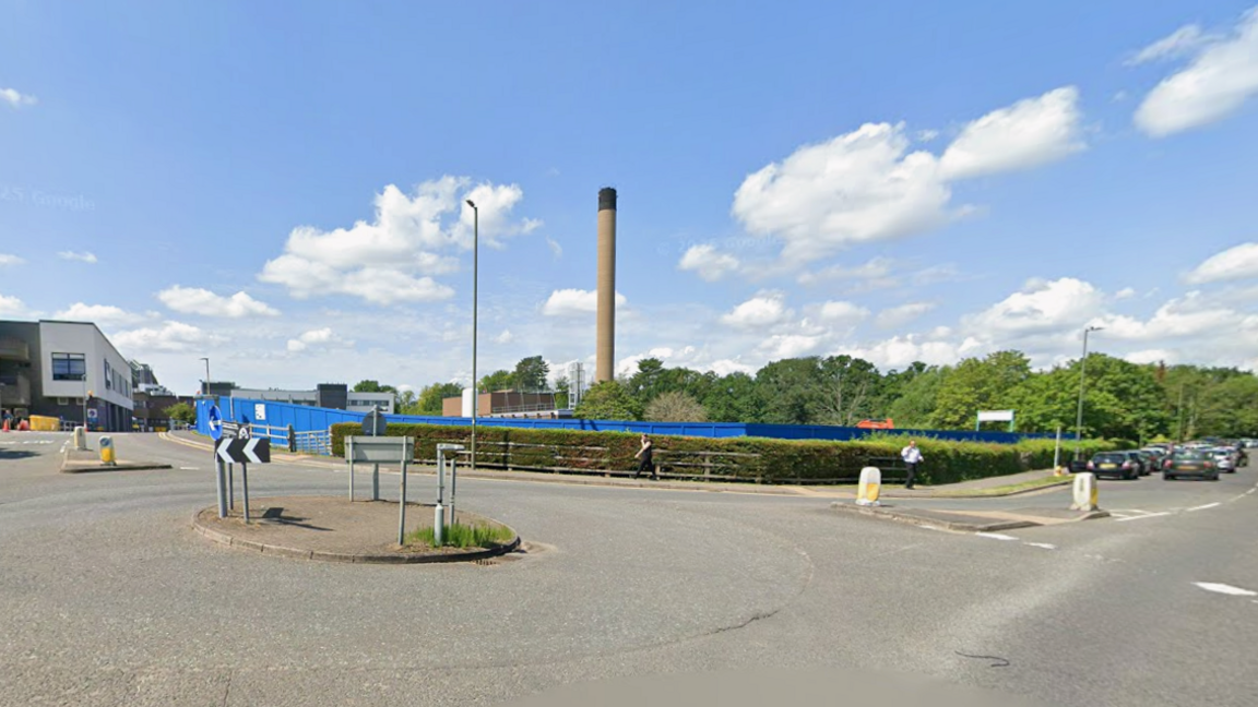 Street view image of a mini roundabout 