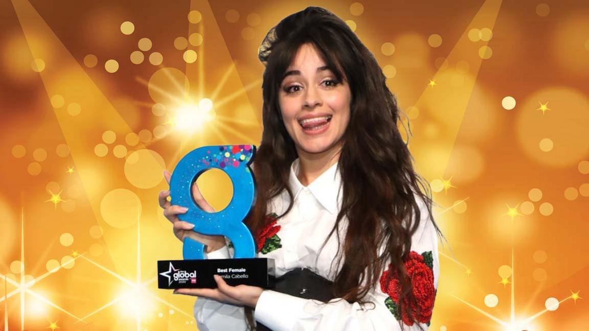 Camilla-Cabello-with-a-Global-Award-in-her-hands.