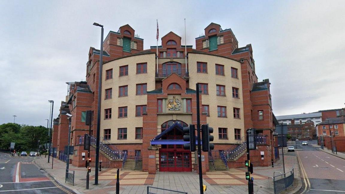 Leeds Magistrates' Court external view