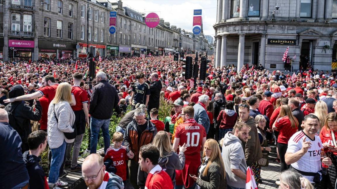 Aberdeen fans