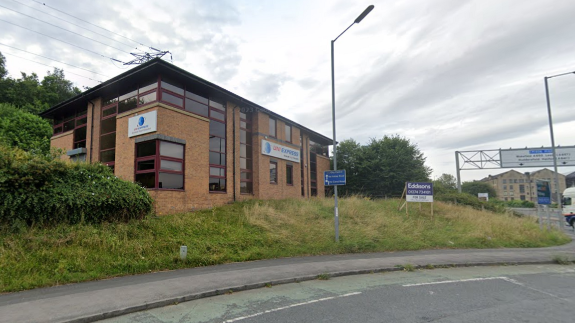 Uni Express offices on Kings Gate off Canal Road, Bradford