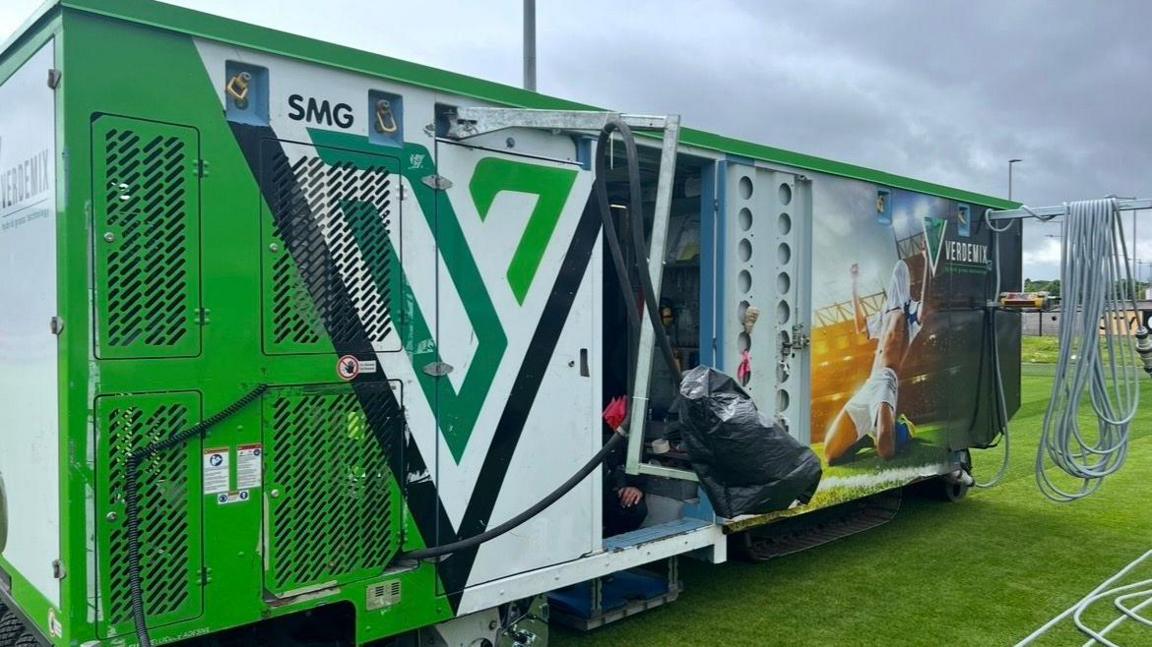 The giant sewing machine in action at the Brandywell