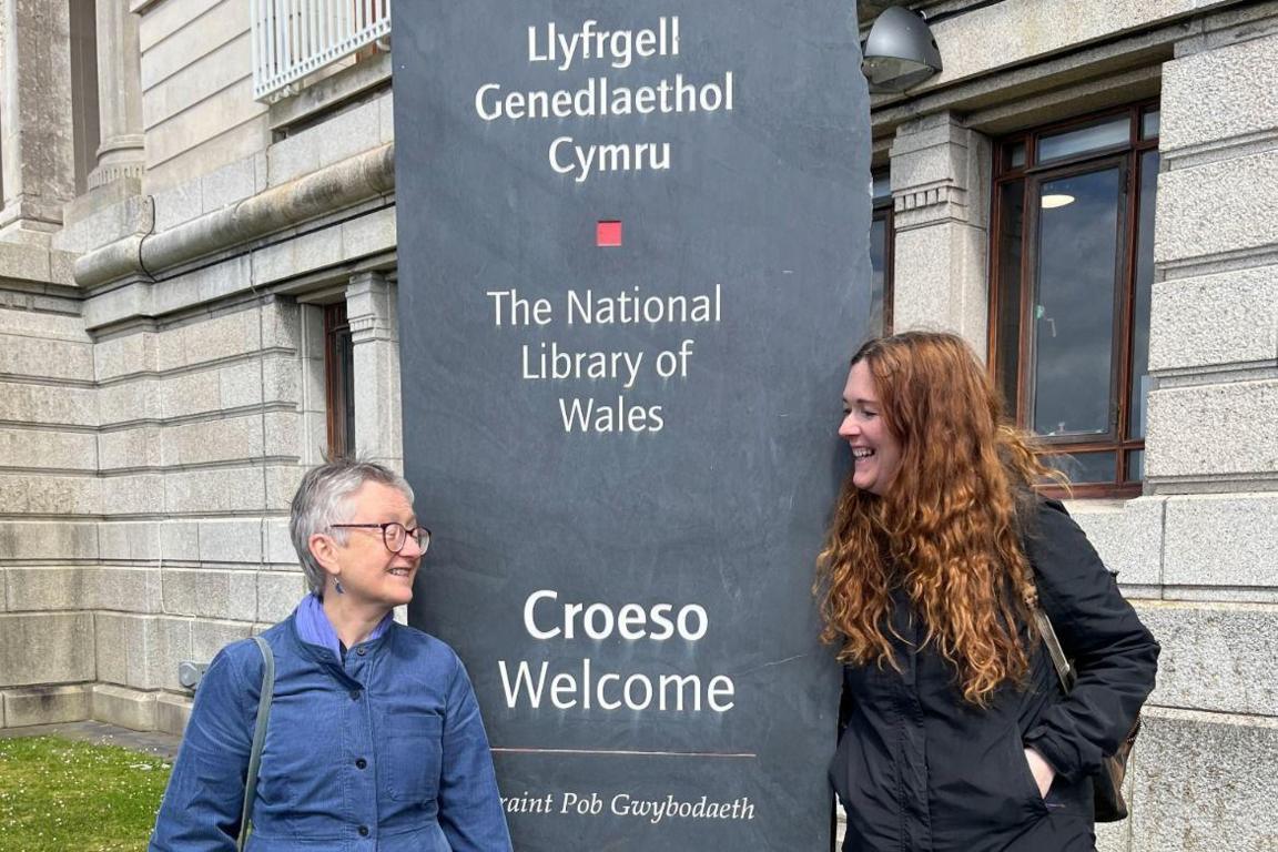 Ceridwen Lloyd Morgan a Manon Steffan Ros 
