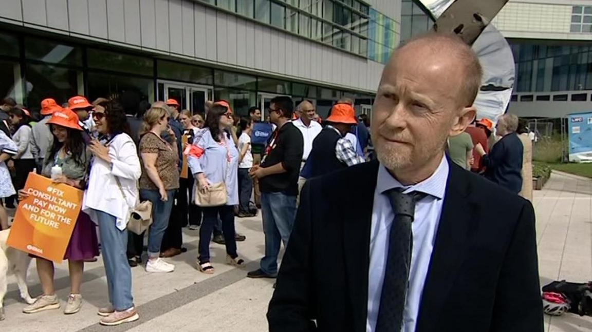 Dr Mike Henley, a member of the BMA's consultants committee on the picket line