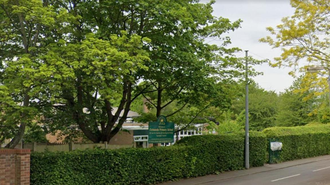 general view of Outwoods Primary School