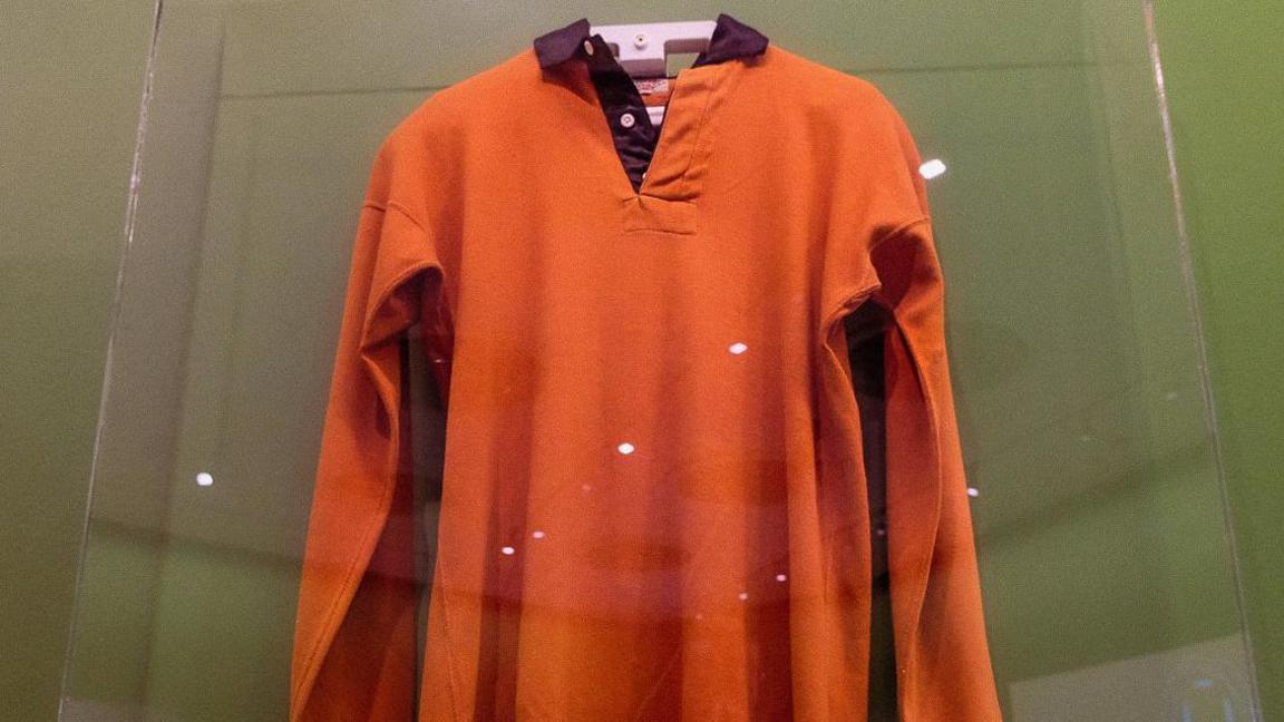 Wolves 1950s shirt