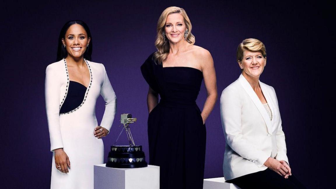 Alex Scott, Gabby Logan and Clare Balding with the ˿ Sports Personality of the Year trophy