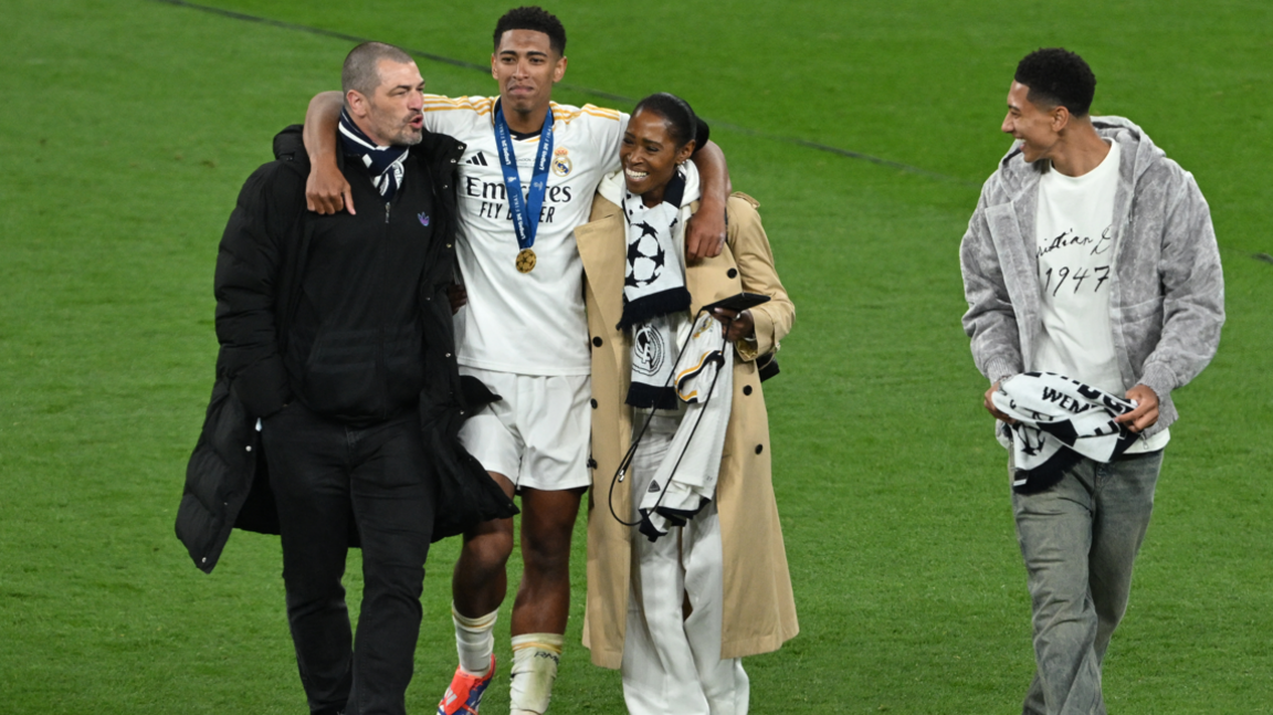 Jude Bellingham celebrates with his family after winning the Champions League with Real Madrid at Wembley