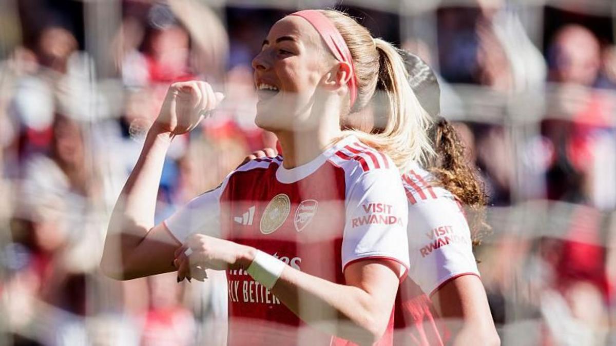 Chloe Kelly resucita con doblete y llega en su mejor momento antes de la semana clave del Arsenal