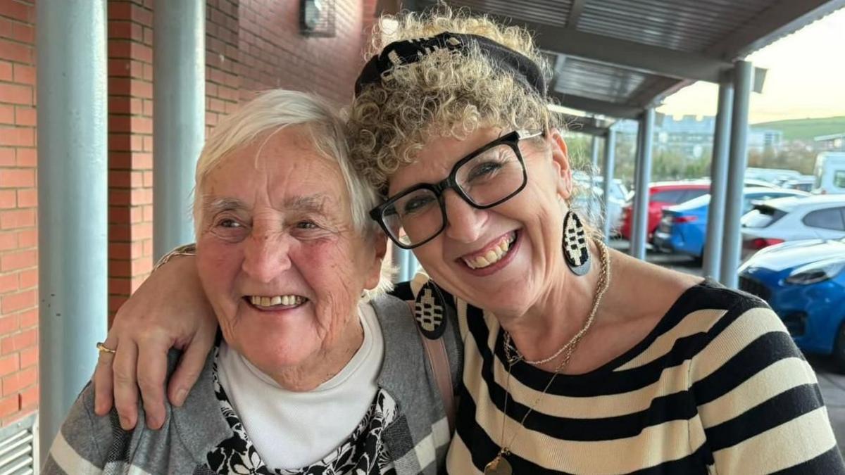 Bethan Bryn a Bethan Antur