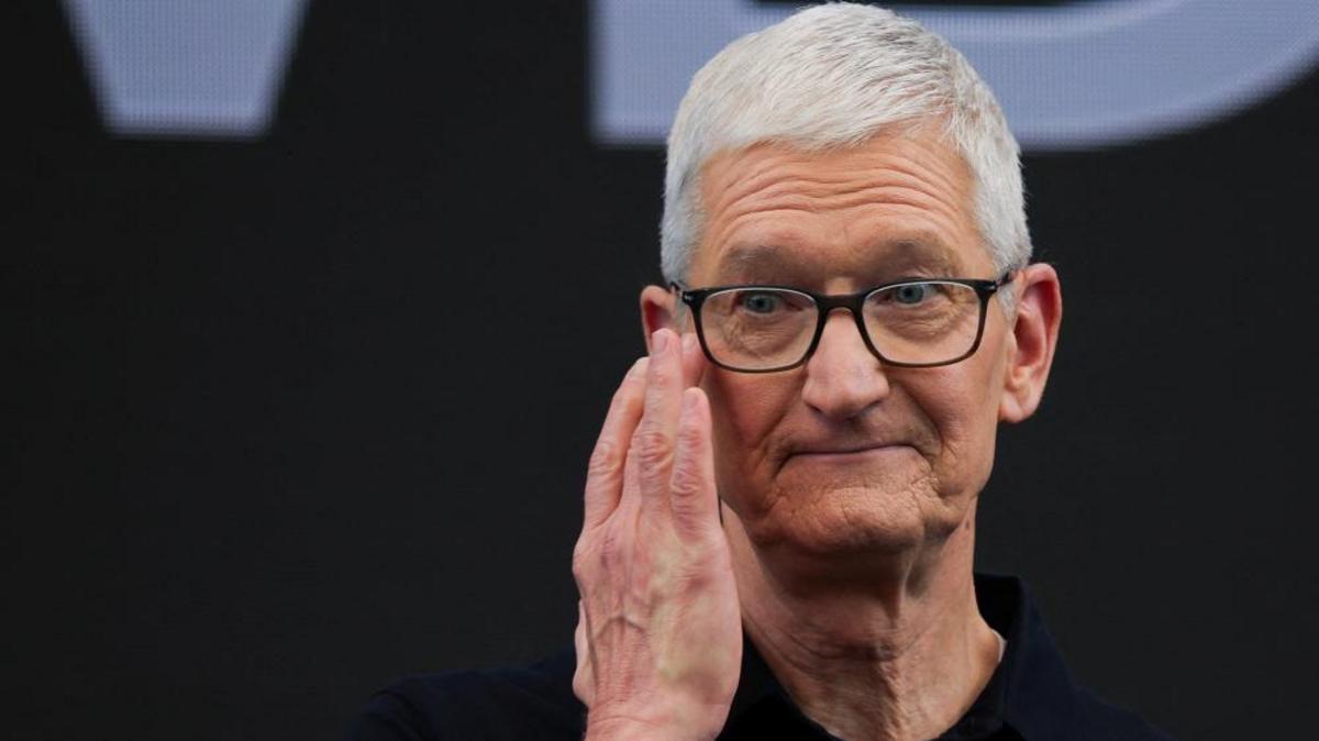 Apple launches Siri AI, adds parental tools, EU blocks