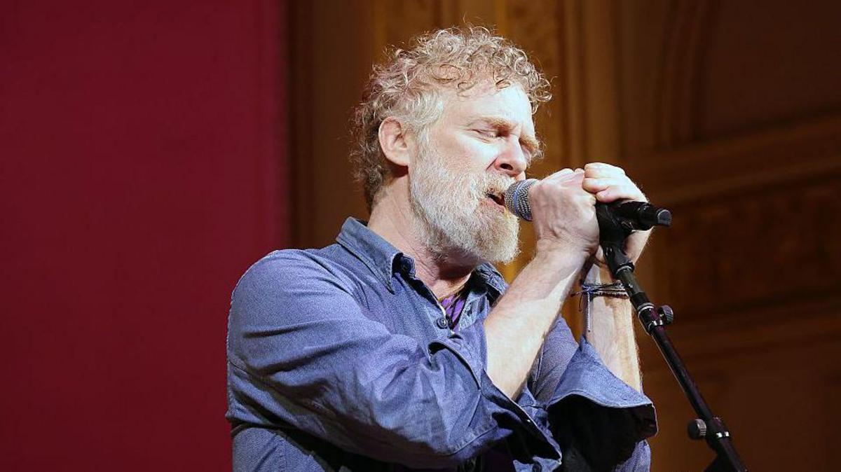 Oscar-winning songwriter Glen Hansard killed in crash