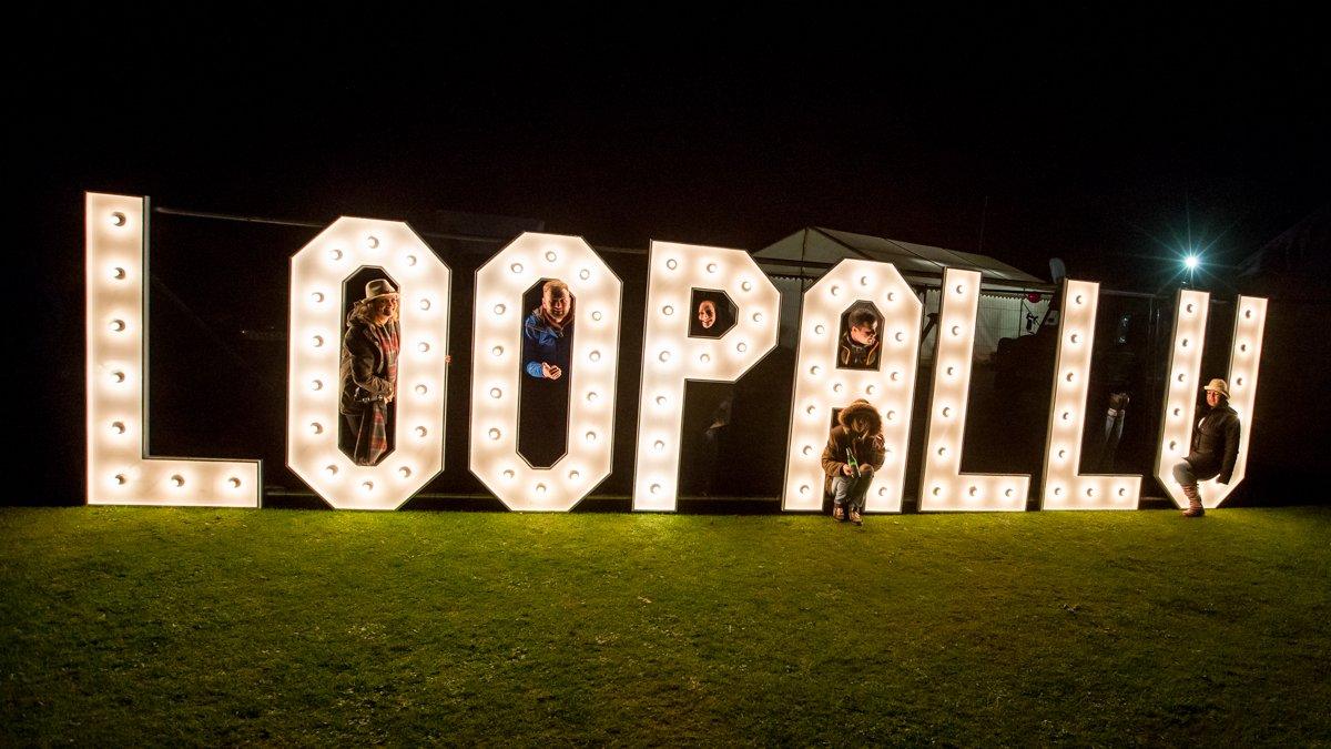 Loopallu sign