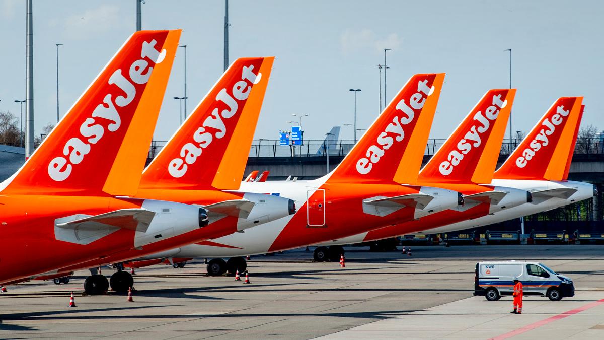 EasyJet planes