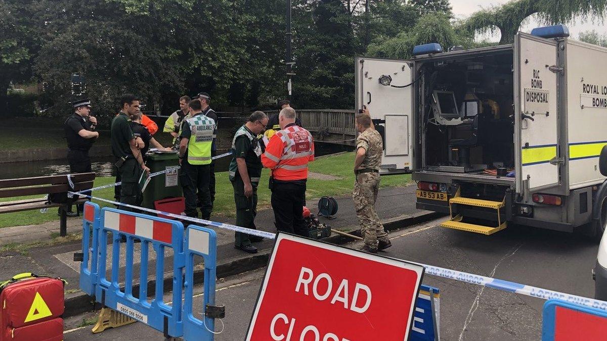 Bomb disposal team