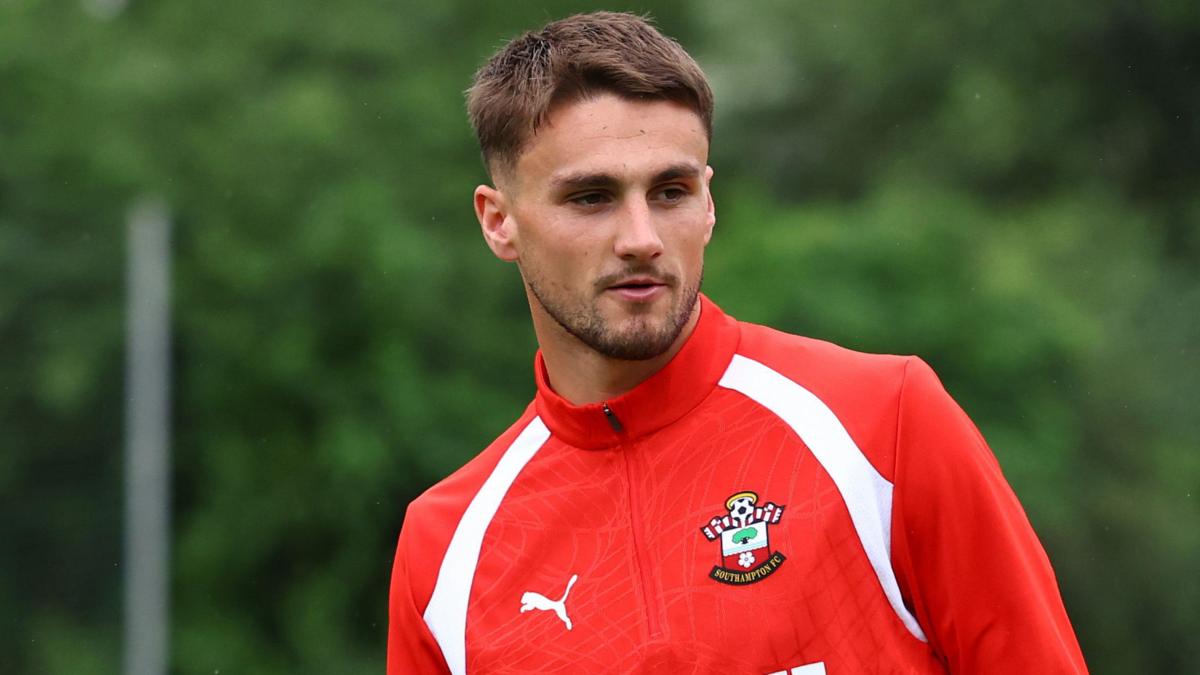 Villa £18m bid for Harwood-Bellis rejected by Southampton