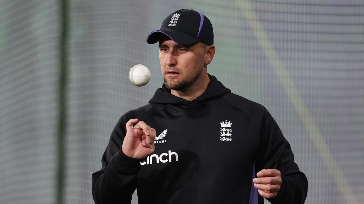 'I don't miss it' - Livingstone criticises England