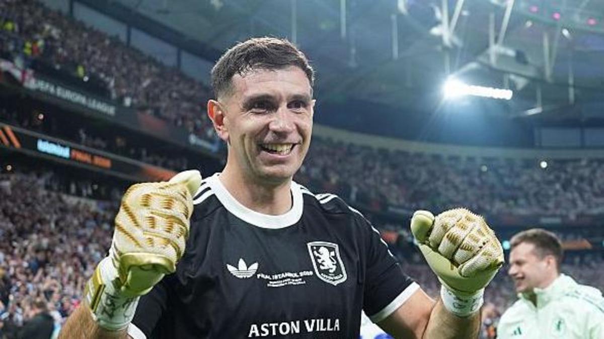 Héroe con dedo roto: Martínez se fractura en el calentamiento y levanta la Europa League con el Aston Villa