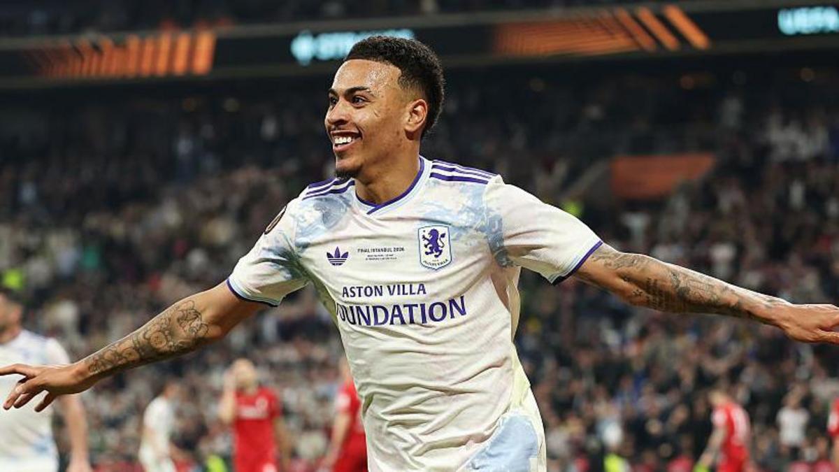 Aston Villa mantiene vivas las esperanzas de la Premier League de tener seis plazas en Champions League