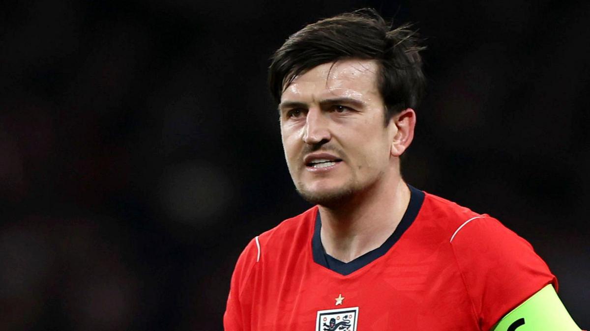 Rooney defiende a Maguire: "Tuvo muy mala suerte al no ir al Mundial"