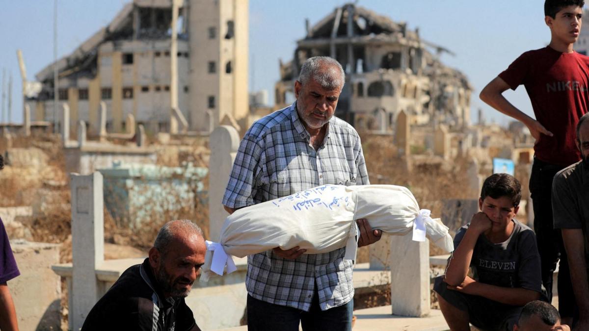 Israeli Strike Kills Family of Six in Gaza City
