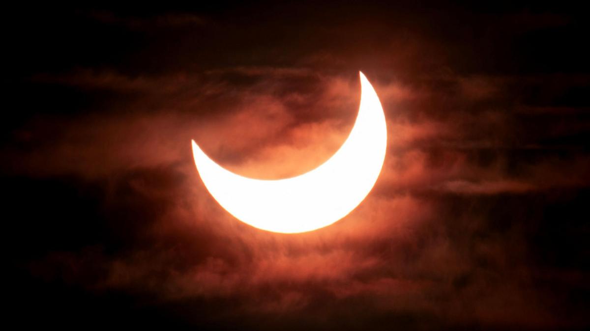 UK's Best Solar Eclipse Since 1999 Hits Wednesday Evening