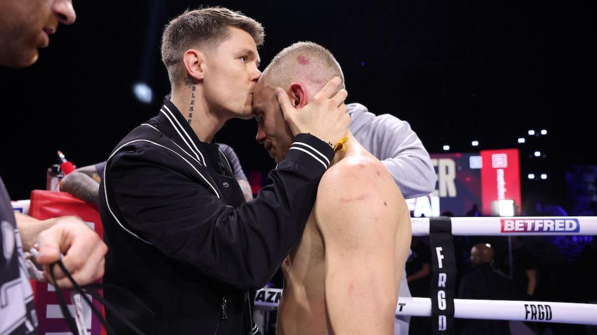 Charlie Edwards kisses Sunny Edwards on the forehead