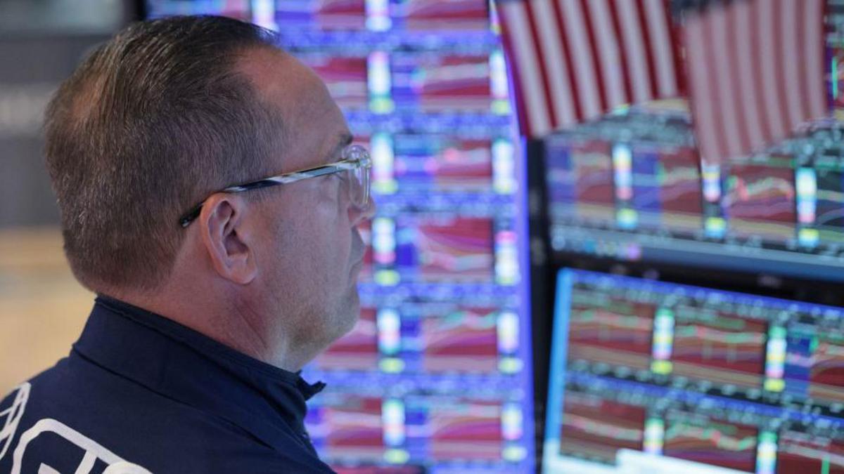 Why the US economy is ringing alarm bells