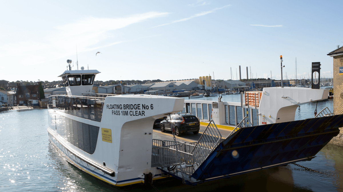 The roll-on roll-off chain ferry crossing the River Medina