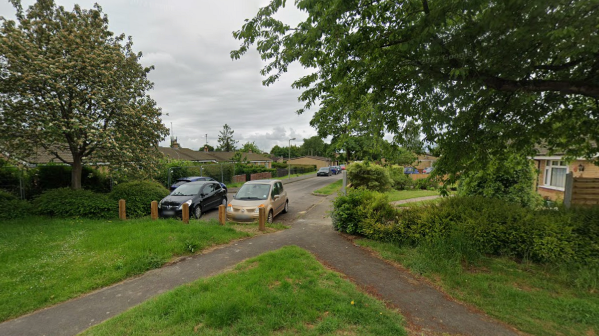 A Google Maps picture of Stubbs Avenue in Headington, a residential street with single storey houses.