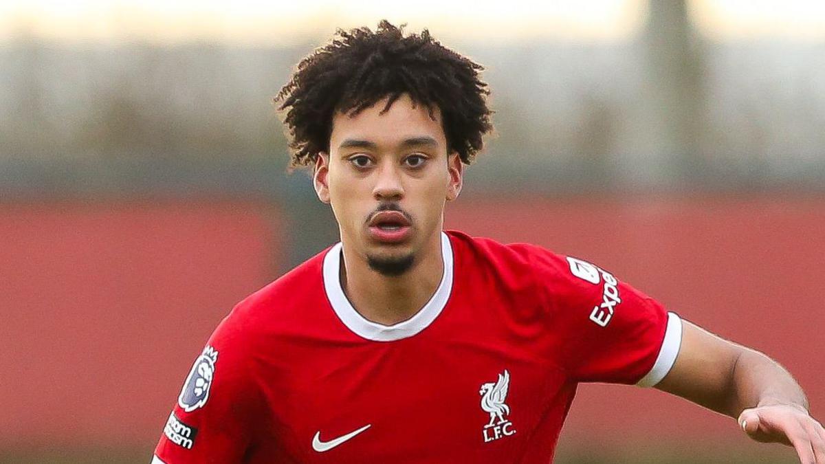 Calum Scanlon in action for Liverpool U21s