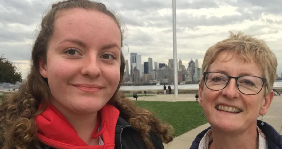 Naomi Barlow said her mum Rachel, Naomi wears red hoodie